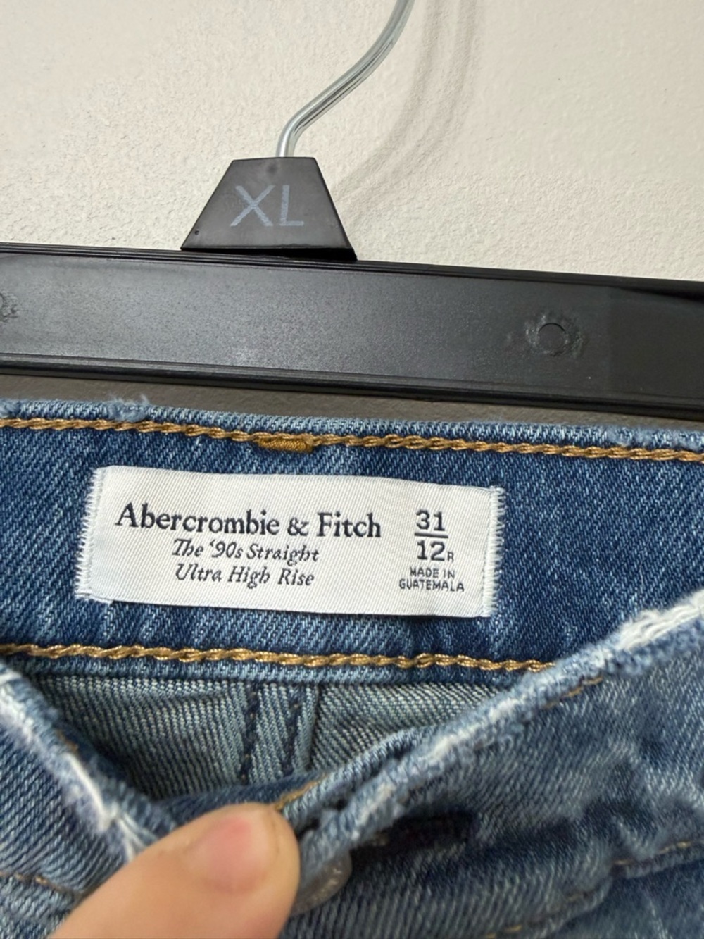 Abercrombie & Fitch The 90’s Straight Ultra High Rise Jeans - Picture 6 of 6